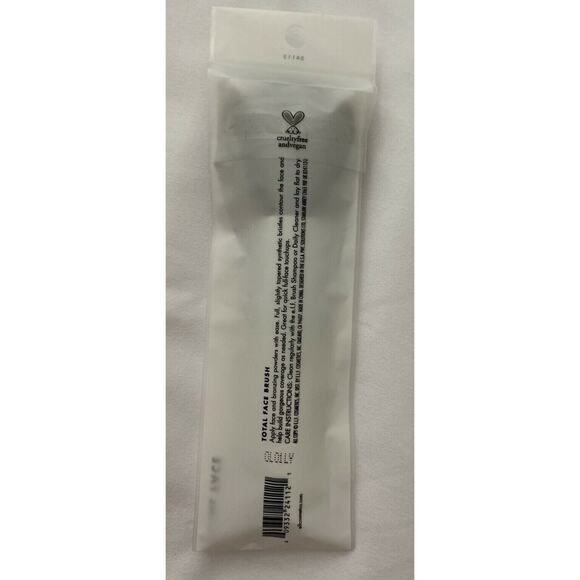 e.l.f. Total Face Brush Set of 2 Cruelty Free Vegan New in Box - Picture 4 of 8